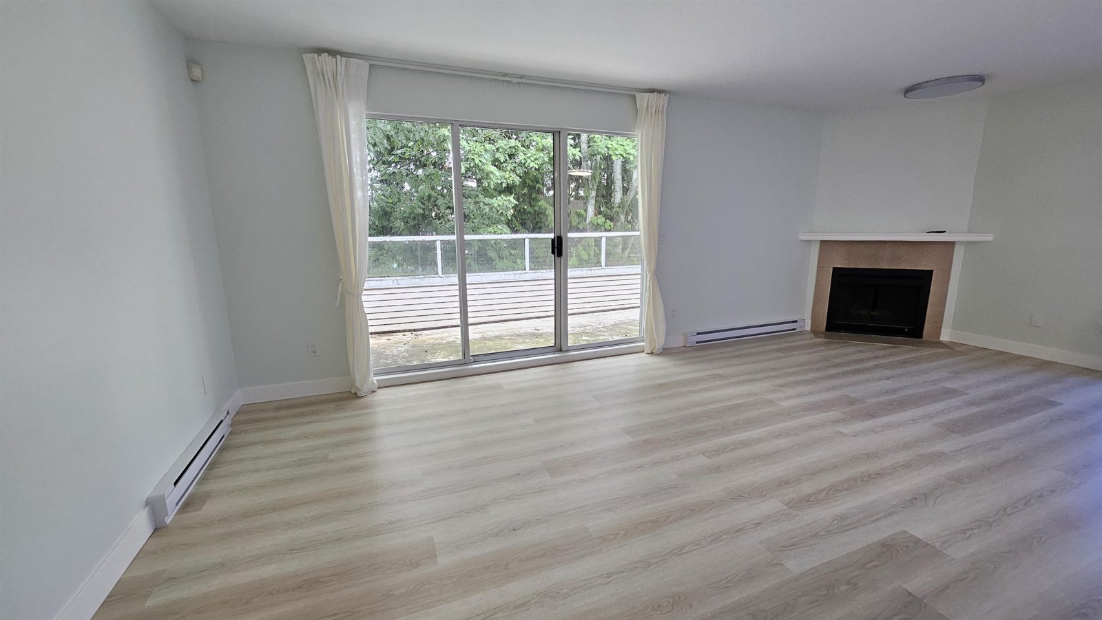 Brighouse Condo Renovation — living room