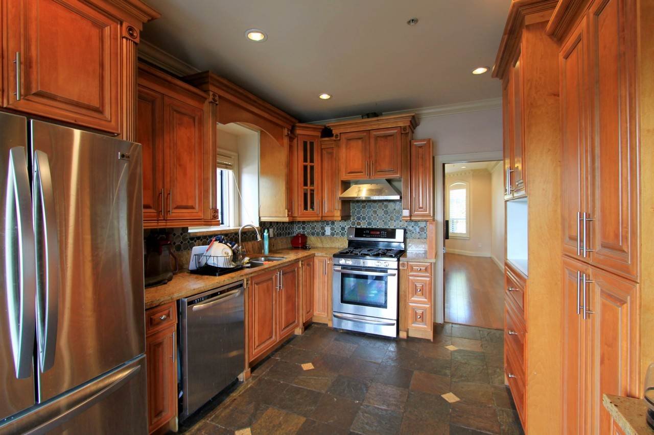 Fraserview Kitchen — before