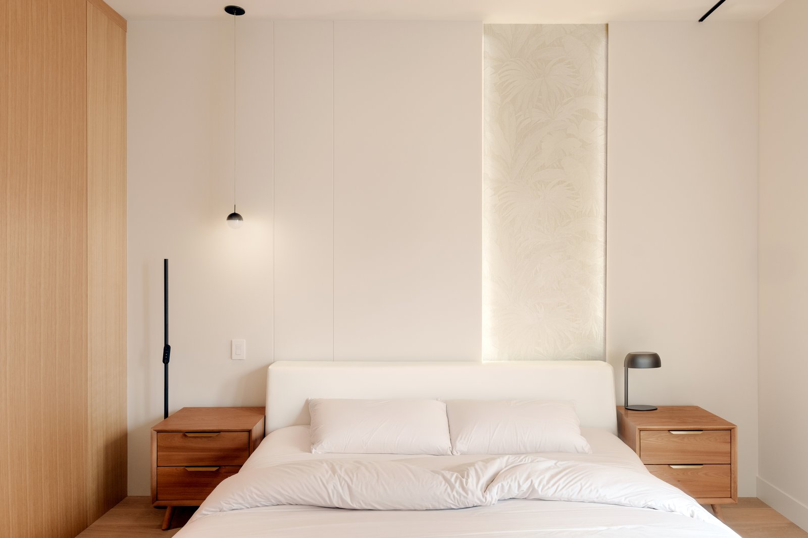 SW Marine Custom Home — Bedroom